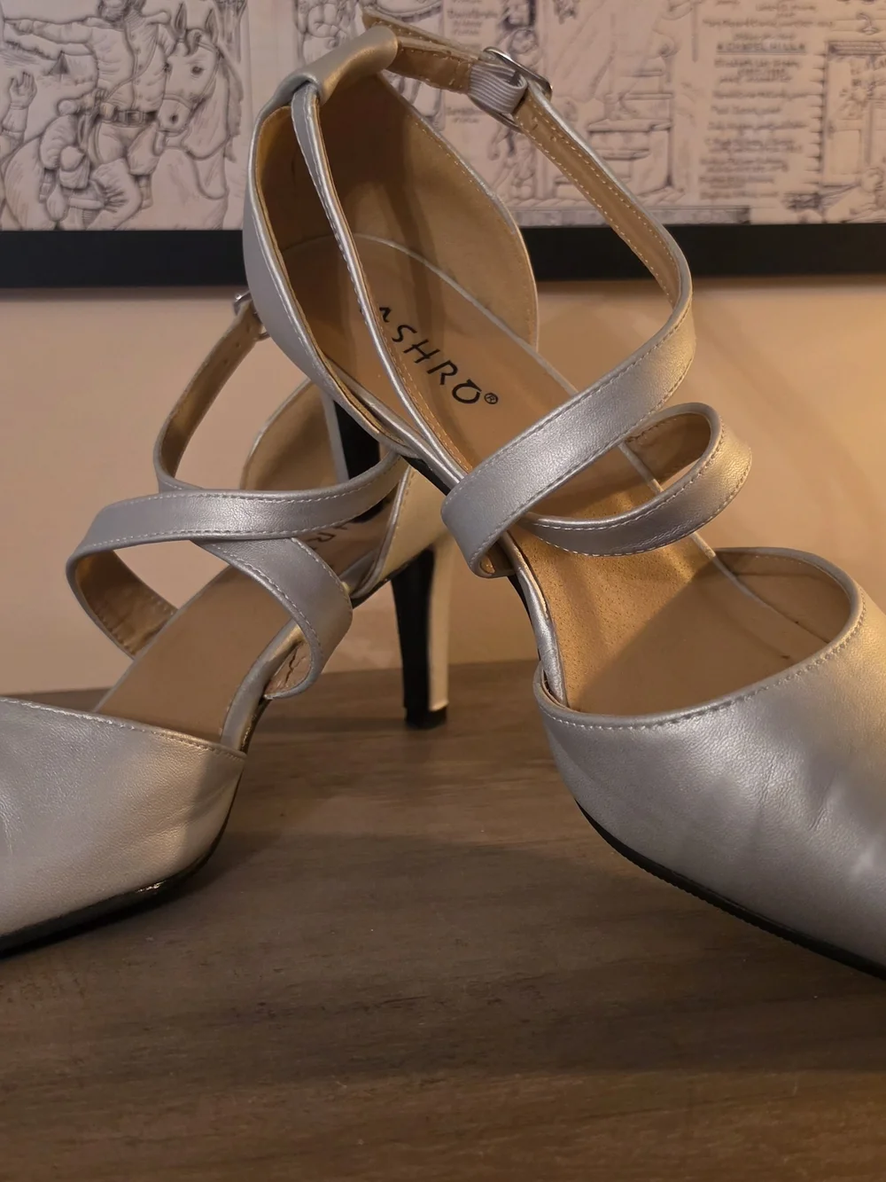ASHRO Silver Pointed-Toe Strappy Flats